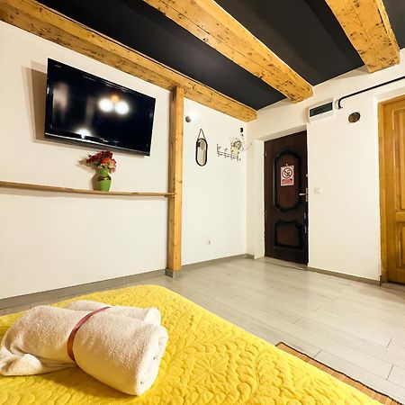 Venus Central Lux Studio Craiova Exterior foto